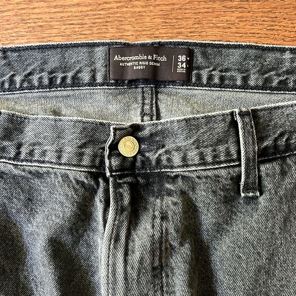 Abercrombie & Fitch Men’s Authentic Rigid Denim Baggy. - Picture 3 of 9